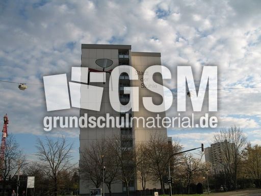 Weil am Rhein Stadt der Stühle 001.jpg